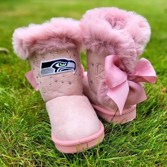 Toddler Pink Seahawk Boots Size 7 - Picture 2 of 4